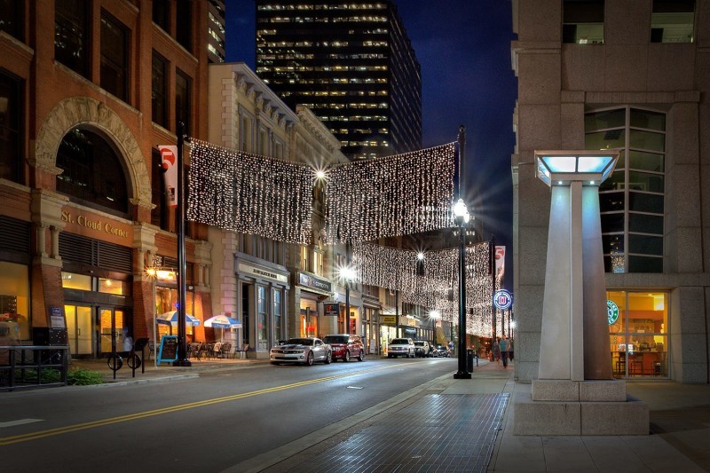 5th-ave-of-the-arts-main-800x533